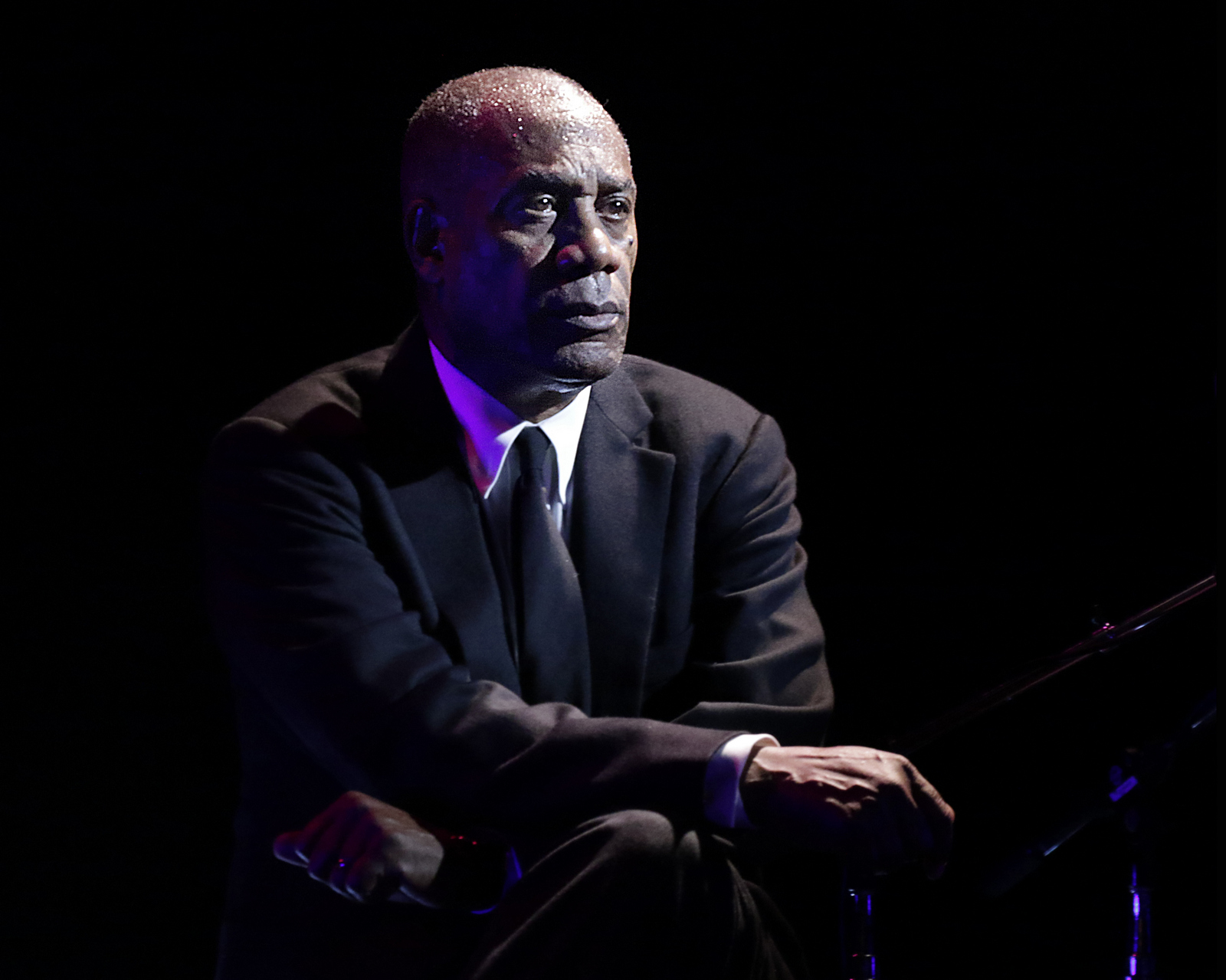 Turn Me Loose at the Wallis Annenberg Center for the Performing Arts. Pictured: Joe Morton as Dick Gregory. Photo credit: Lawrence K. Ho.